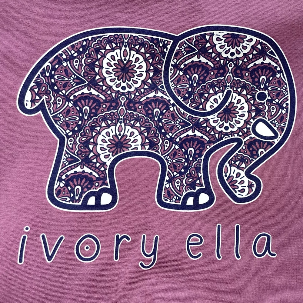 Ivory Ella - Long Sleeve Shirt - Like New - L